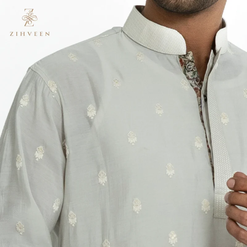 Off White Exclusive Small Motif Buta - ZVOWE80A