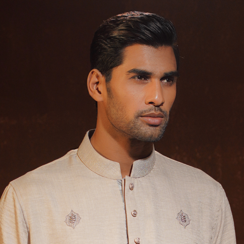 Ballet white with all-over Zardoji