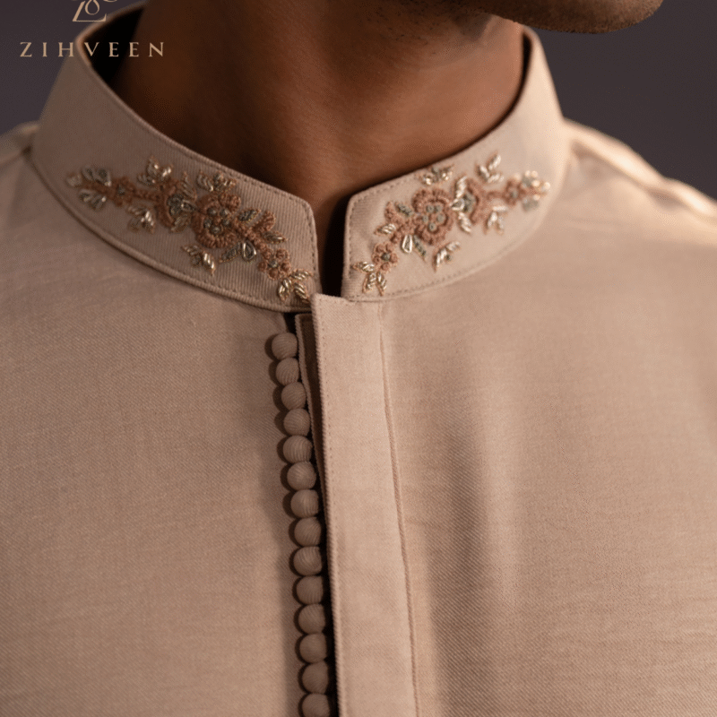 Burlywood brown with collar zardoji